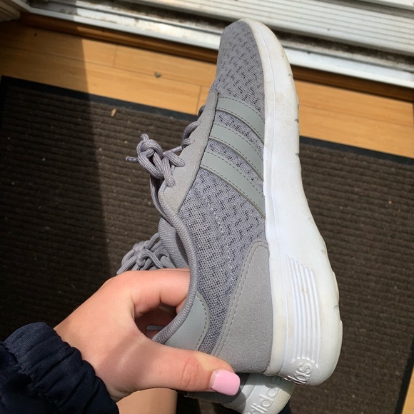 Adidas running shoes - Picture 2 of 3